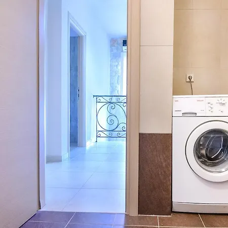 Bz House * פוסידי