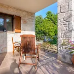 Bz House * Possidi