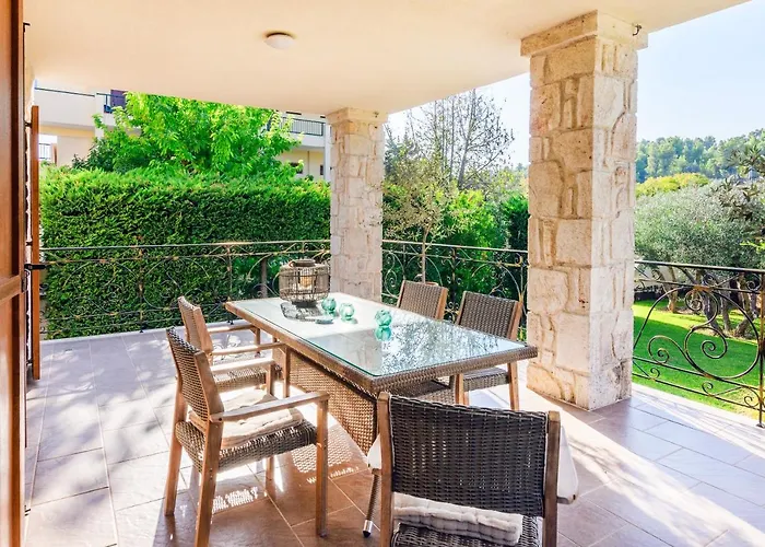 Bz House Semesterbostad Possidi