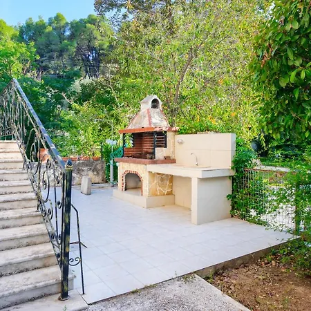 Bz House Posidi