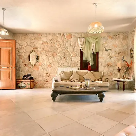 Holiday home Bz House