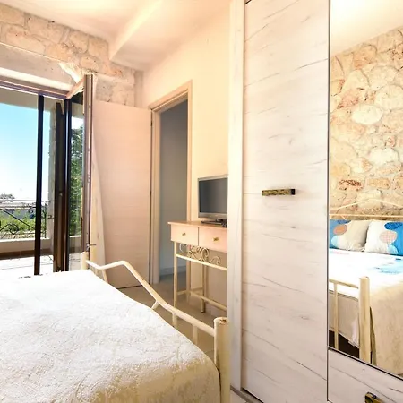 Bz House Holiday home Possidi